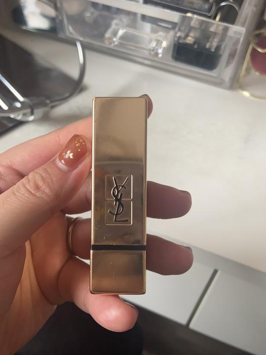 ysl圣罗兰方管56号色很润的奶油橘没图几次，用量如图