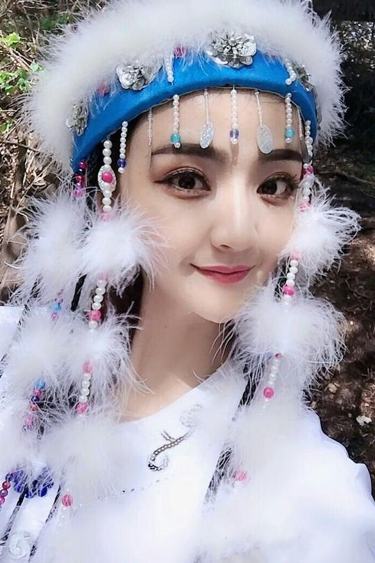 影视还珠格格含香头饰香妃帽子蓝色服装蒙古族女演出服抖音同款