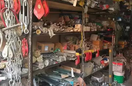 五金店遍布街头，平时没生意，为何不倒闭还能年赚几十万?插图