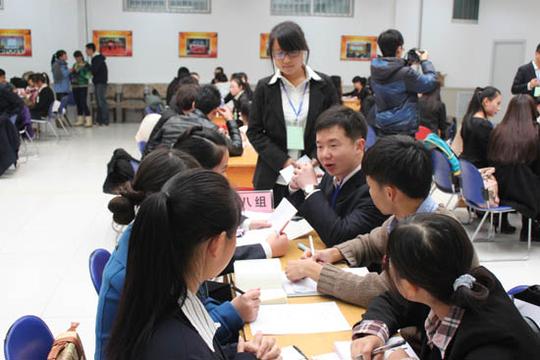 扬帆筑梦"职面"未来——我校大学生就业竞争力提升