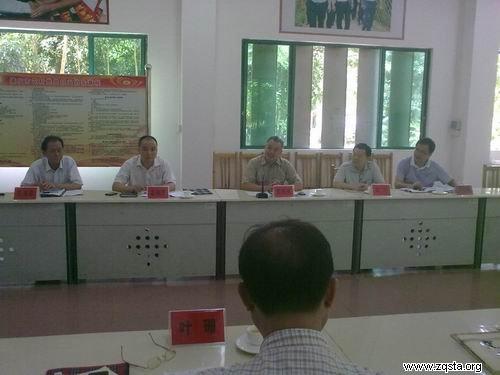 的创业致富之星.调研组还就"家庭农场"的规模、经营模式等进
