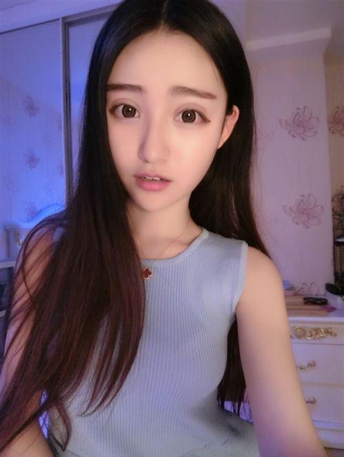 口碑陌陌100名网红女神520实力虐狗:直播约会!