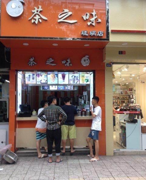 奶茶店生意转让绝对人气-成都锦江区成仁路商