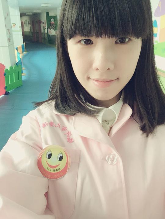 音乐女主播小小体验机场地勤的一天时间包容理解