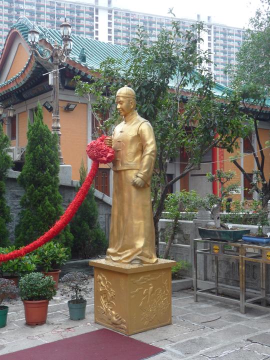 黄大仙里的月老,未婚男女去拜一拜,一定能结为伉俪