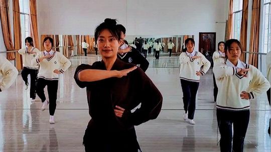 乐山商务技工学校成果展