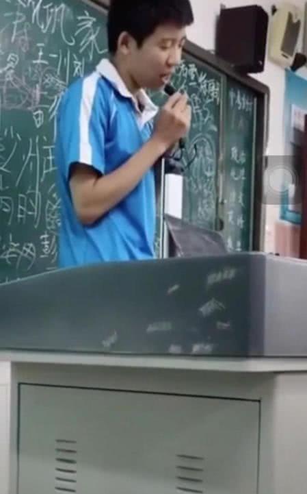 新晋抖音小王子把歌曲唱收费?神秘身份终曝光