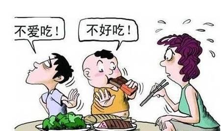 宝宝吃饭坐不住怎么办