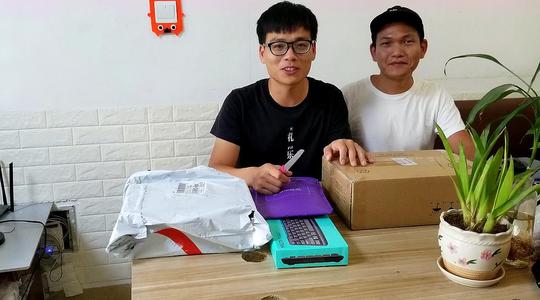 穷大学生创业做自媒体，花4000元组装电脑剪辑视频，看看配置怎样