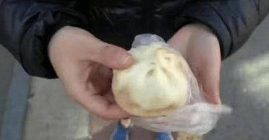 中国人在韩国卖包子生意惨淡老板灵机一动包子店快被挤爆了