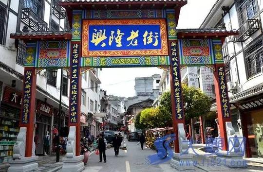 白帝城托孤、夔门的诗这座历史之城留下了太多的故事