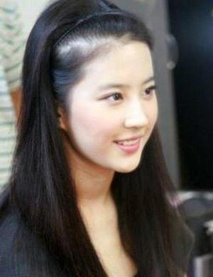 发际线高的人会有什么烦恼 发际线高的人会有什么烦恼