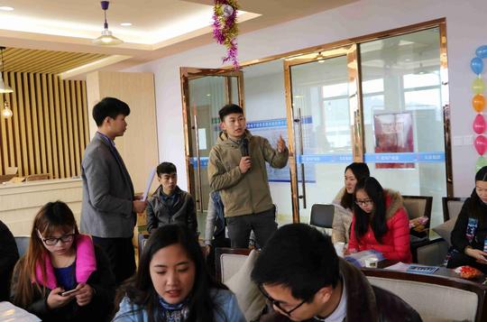 返乡大学生畅谈创新创业