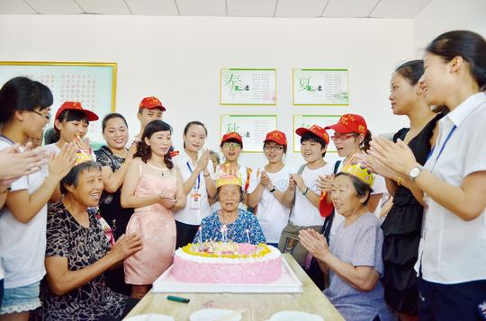 年赚30w起适合农村的创业项目，抓住这些商机让你少奋斗十年