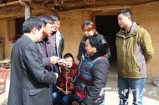 汉中市创业公益协会帮扶城固先天障碍少年