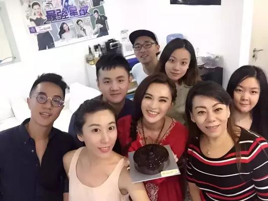 明星创业都是玩票？莫小棋的星座女神2年坚持一直在玩真格的