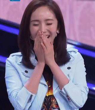 杨幂表情包苦笑