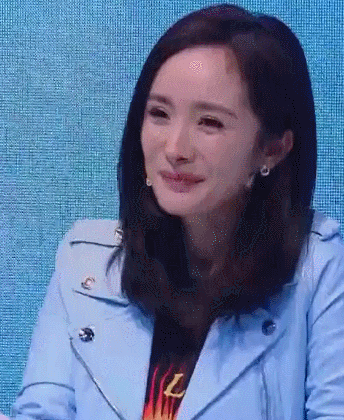 杨幂表情包苦笑