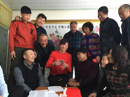 能人创业组建合作社吸纳带动贫困户脱贫