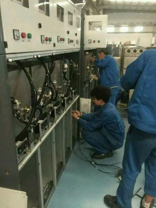 电工的一天：苦力生活不仅为了赚钱，还有一份小小成就感！