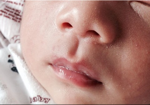 宝宝吐泡泡一定是肺炎吗宝宝吐泡泡一定是肺炎吗