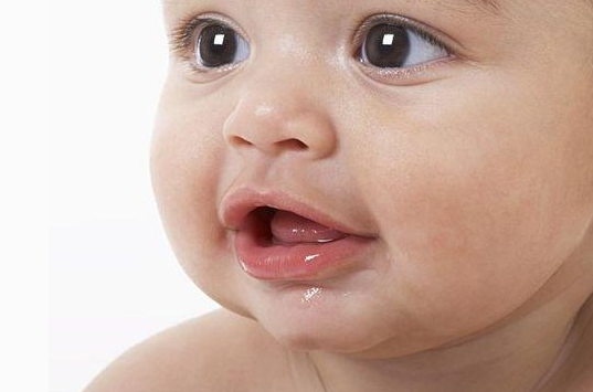 婴幼儿为什么爱流口水