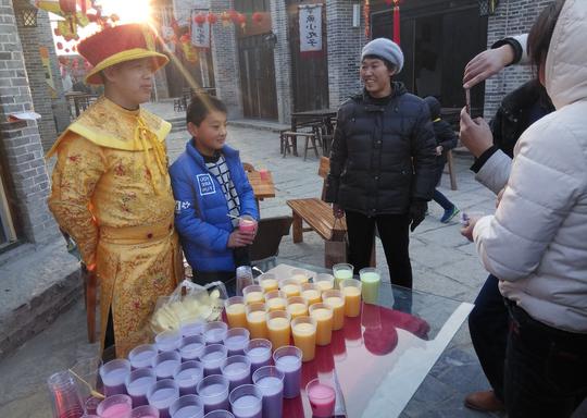 古村景区这七种小生意卖火了假期半天都可以赚1000元