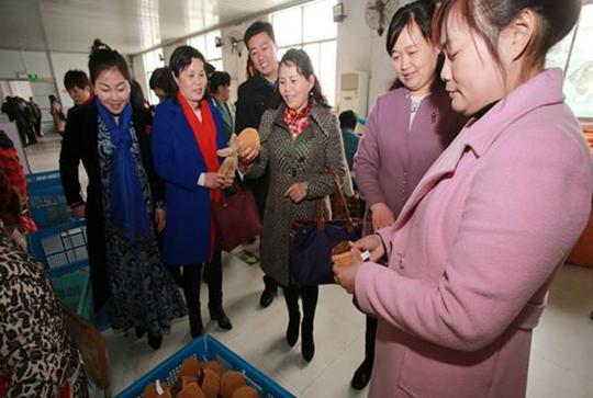 江苏省淮安市妇联举办“春风行动”女性创业项目观摩活动