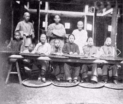 珍贵的老照片揭秘：121年前晚清社会真实生活