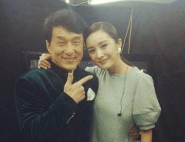 黄梦莹打成龙杨幂表情