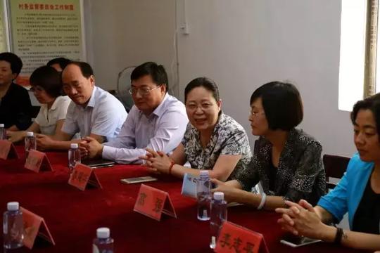 送慰问，送项目，送教育，山东省妇联走进第一书记帮包村