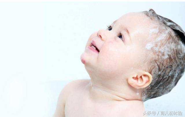 怎样清除宝宝的乳痂