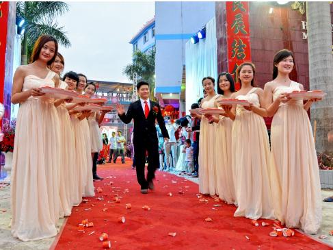 同事婚礼，给全公司员工发请帖，一星期后竟辞职了！你怎么看？