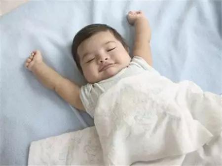 宝宝夜里睡觉摇头怎么办