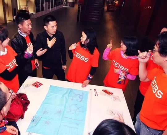 赵普：从央视主持人、守艺人到创业人，我享受这开挂的人生「商评人物专访」