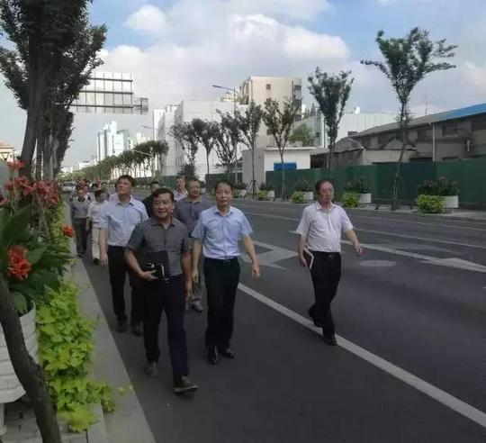 「精彩速递」区领导赴上海财大科技金融谷和国定东路创新创业街区实地调研