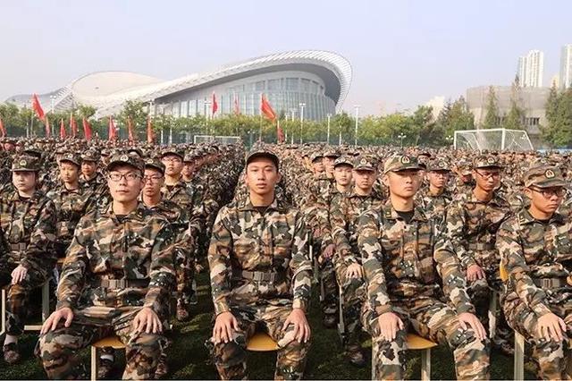 2019军训爆笑好玩的段子说说