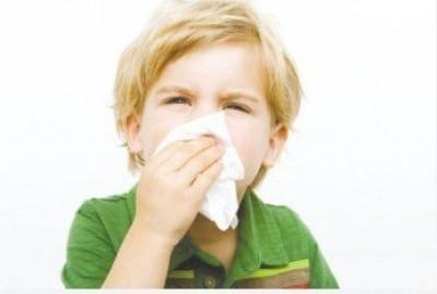 孩子受寒了有什么症状表现 孩子受寒了有什么症状表现