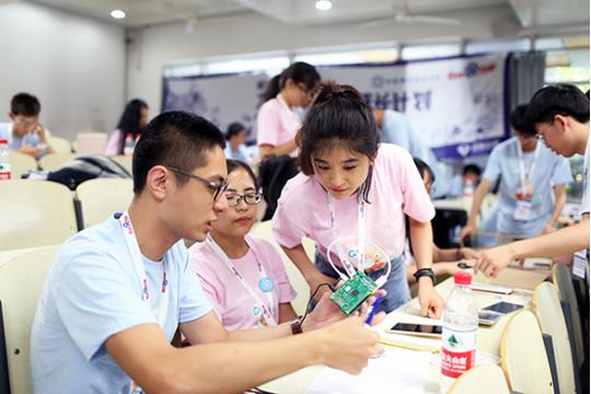 百度dueros激发头脑风暴大学生“创业家”创意纷呈