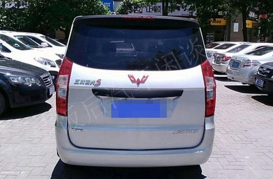 花4.9万元买辆五菱宏光做生意代步，车主拿出钥匙时自己都不经笑了