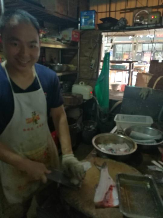青花椒火锅鱼，肯定能火的创业项目，餐饮创业者的坚守