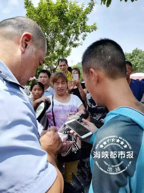 新生儿拍照新生照有危险吗