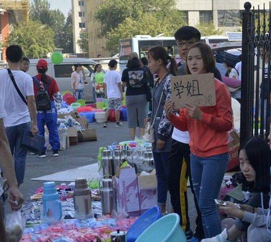 大学小卖部？那些学生们赚钱黑门道