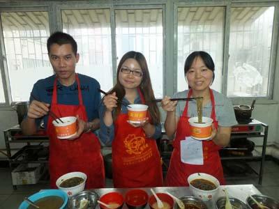 学做小吃生意，适合女孩子学的不知道要学什么小吃好