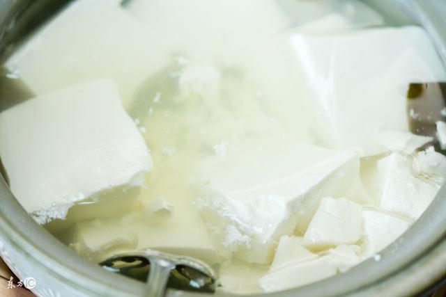 宝宝辅食怎么加？收藏这张图就够了