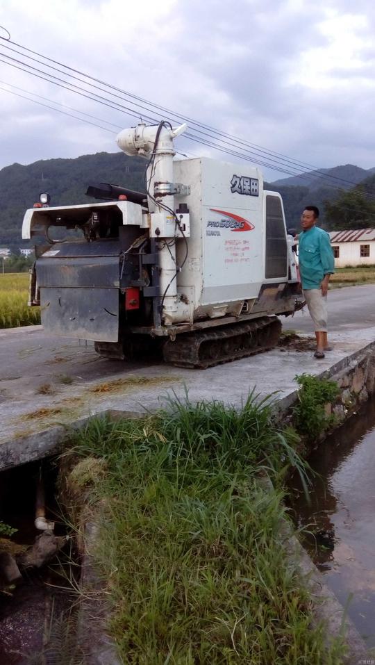 厉害一帮人每天开着车路上跑，生意和钱就来了，一年赚几十万