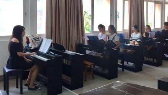 珠江埃诺“爱上键盘”教学法走进大学课堂开启校企合作新篇