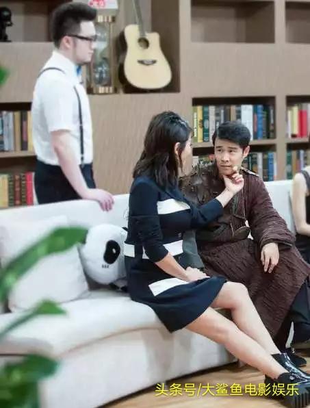 刘涛一言不合就上手，蹂躏小沈阳，不停摸脸摸手，网友：请对我来