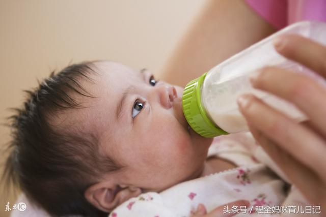 纯母乳喂养的宝宝需要喂水吗