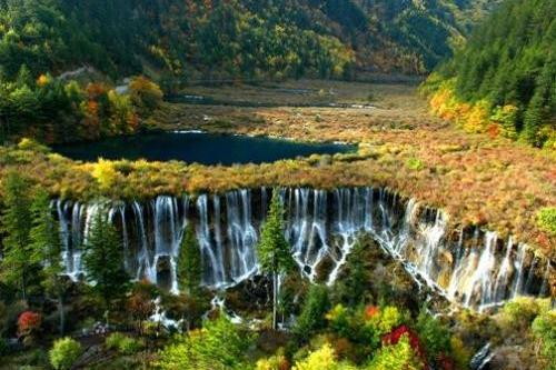 九寨沟山水美如画